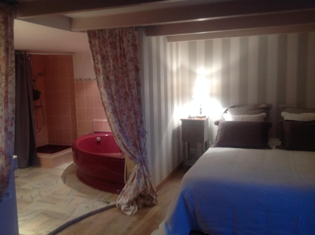 Bed and Breakfast Au Jardin D'Eloise Tremereuc Exterior foto