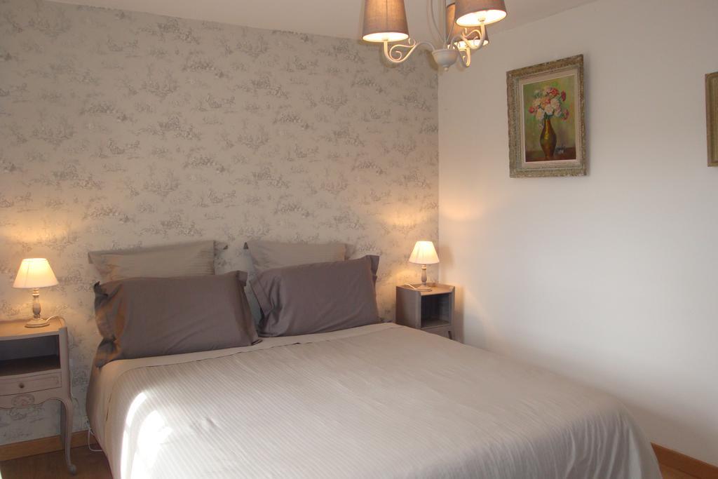 Bed and Breakfast Au Jardin D'Eloise Tremereuc Exterior foto